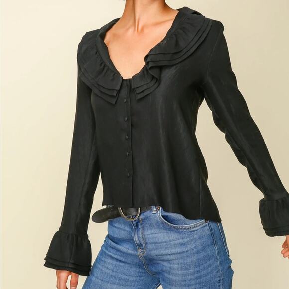 Line + Dot Bobby Ruffle Collar Top - Picture 8 of 8